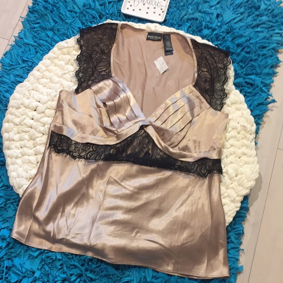 NWT Bisou Bisou silky lace top - Picture 1 of 6